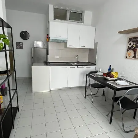Piso Nuevo Y Coqueto En
